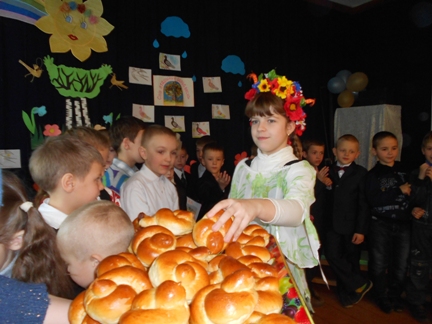 Пташок викликаю із теплого краю Пташок викликаю із теплого краю