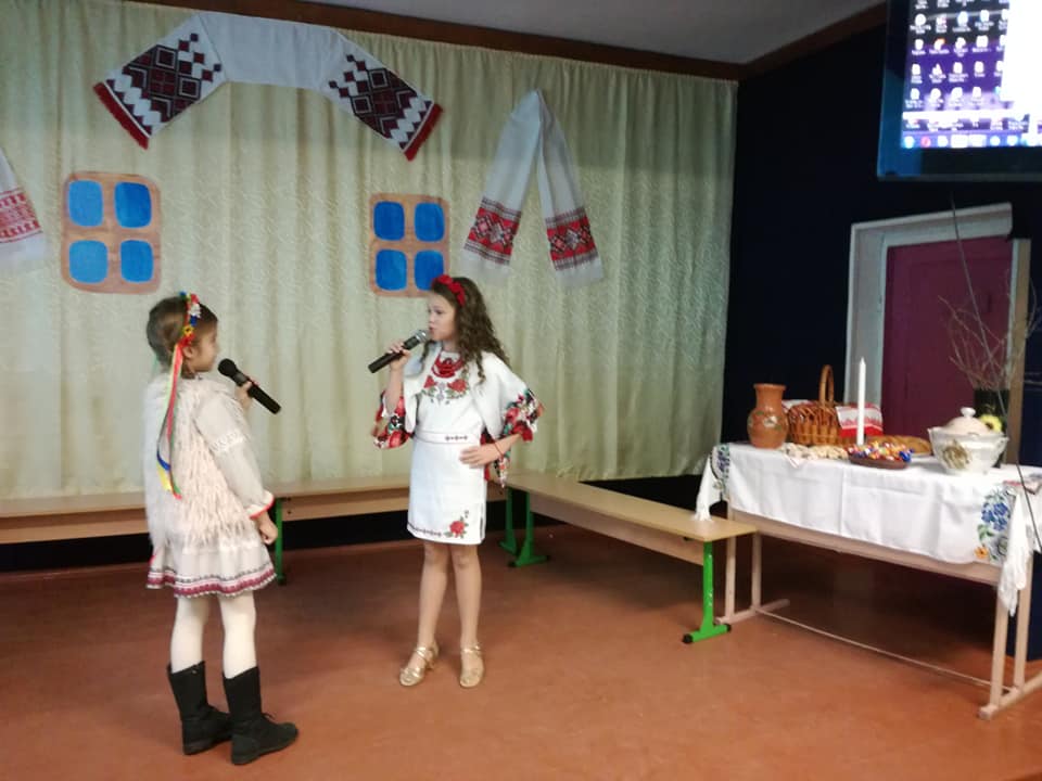 Вечорниці у 4-Б класі Вечорниці у 4-Б класі