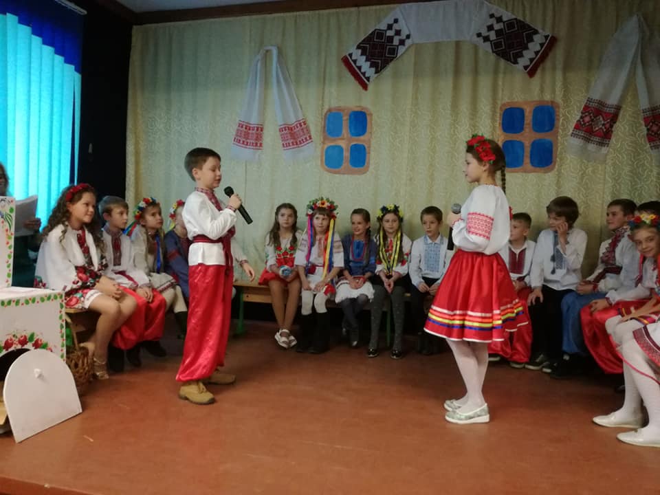 Вечорниці у 4-Б класі Вечорниці у 4-Б класі
