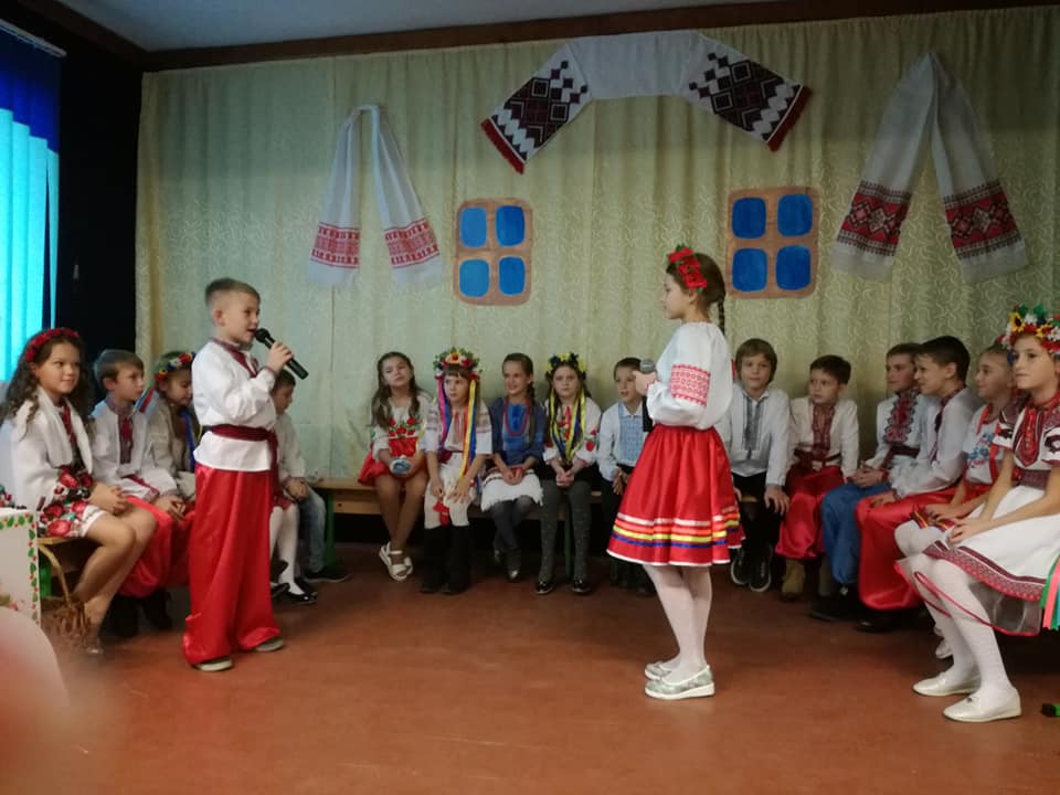 Вечорниці у 4-Б класі Вечорниці у 4-Б класі