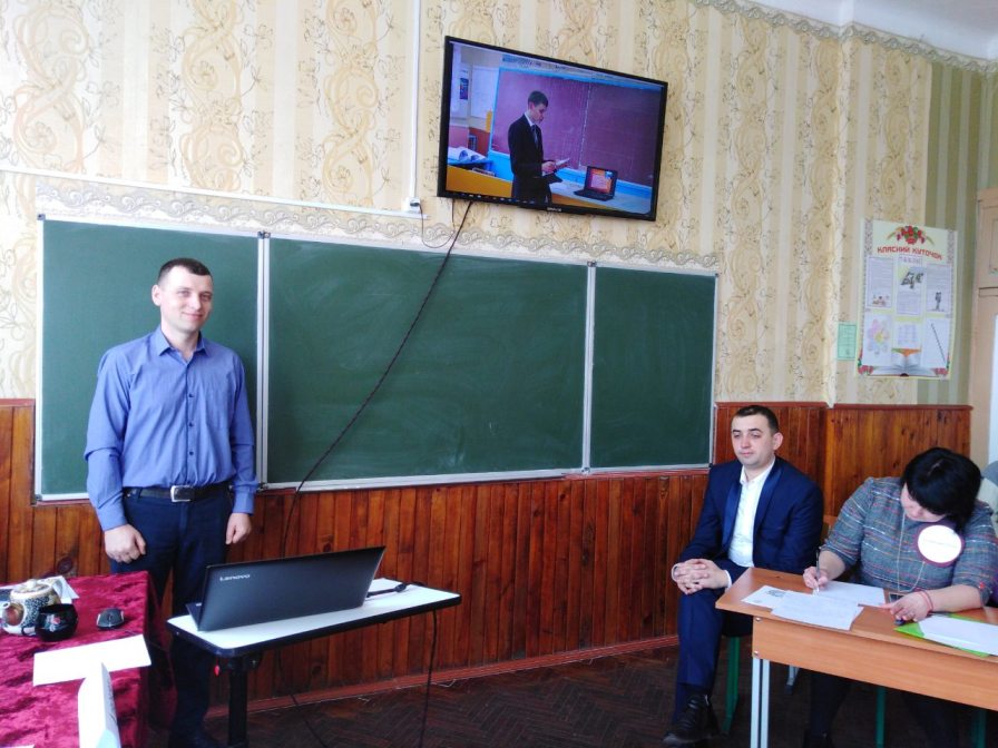 Суд присяжних виносив вердикт вчителям Суд присяжних виносив вердикт вчителям