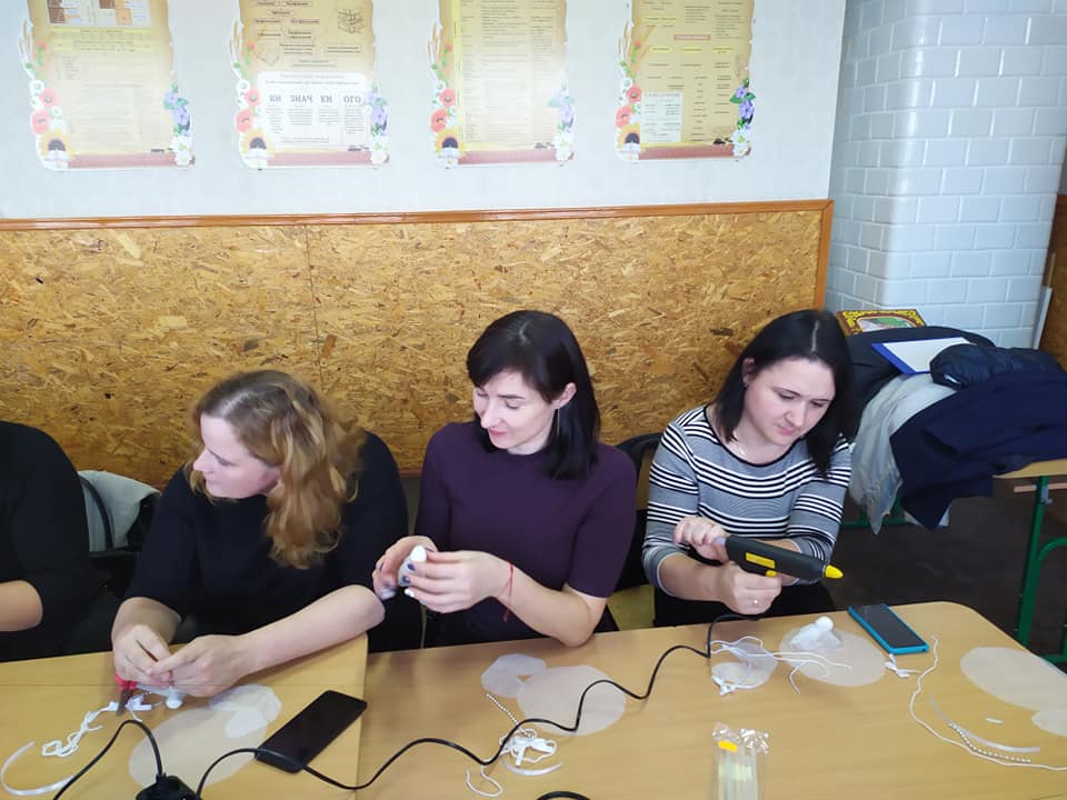 Відбувся майстер-клас з виготовлення новорічної іграшки Відбувся майстер-клас з виготовлення новорічної іграшки