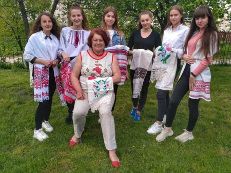 День вишиванки у Любомльському ЗЗСО I-III ст.№ 2 День вишиванки у Любомльському ЗЗСО I-III ст.№ 2