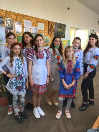 День вишиванки у Любомльському ЗЗСО I-III ст.№ 2 День вишиванки у Любомльському ЗЗСО I-III ст.№ 2