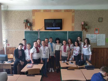 День вишиванки у Любомльському ЗЗСО I-III ст.№ 2 День вишиванки у Любомльському ЗЗСО I-III ст.№ 2