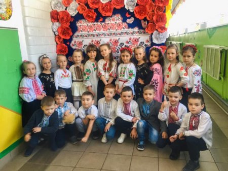 День вишиванки у Любомльському ЗЗСО I-III ст.№ 2 День вишиванки у Любомльському ЗЗСО I-III ст.№ 2