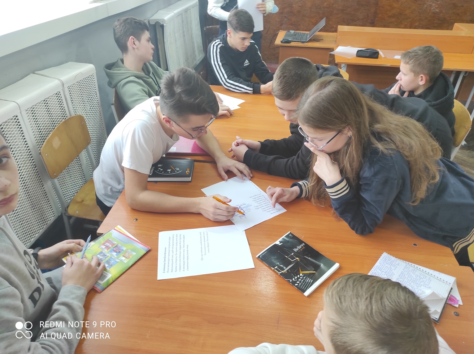 Урок історії у 8-Б класі Урок історії у 8-Б класі
