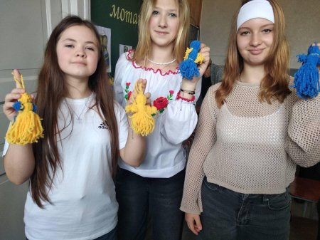 Мотанка як сакральний символ української духовності Мотанка як сакральний символ української духовності