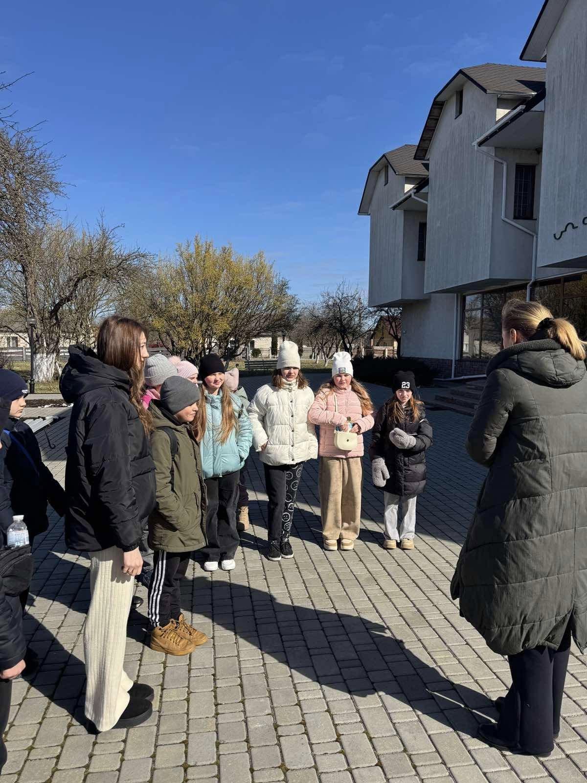 +1 день у скарбничку спогадів 4-В класу! +1 день у скарбничку спогадів 4-В класу!