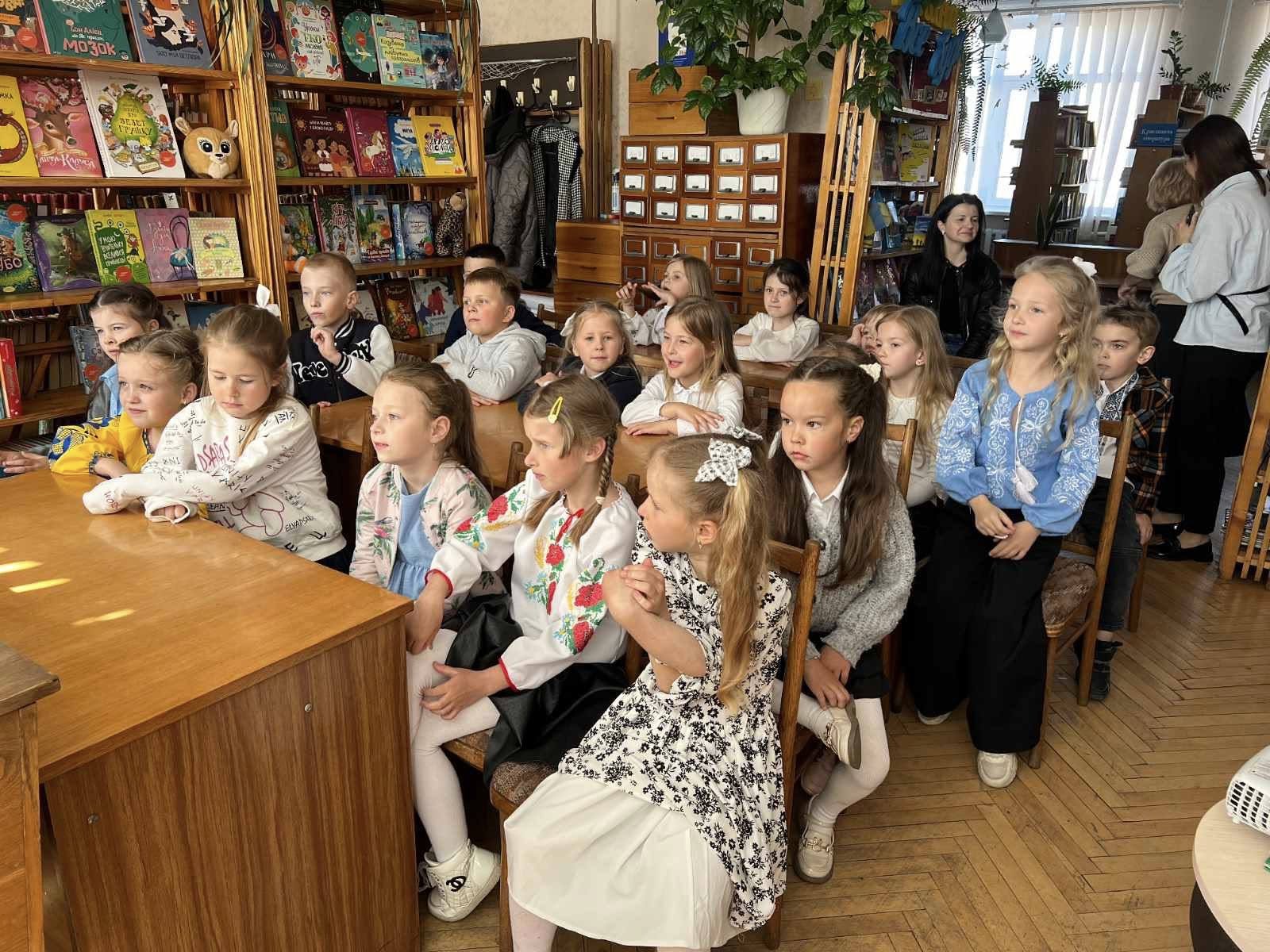 1-А клас побував у міській бібліотеці 1-А клас побував у міській бібліотеці