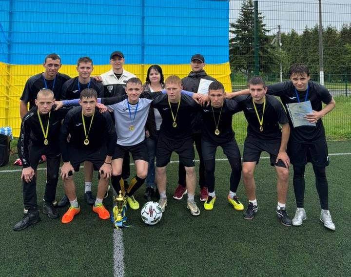 Турнір з мініфутболу: Кубок директора поїхав у Забродівську громаду! Турнір з мініфутболу: Кубок директора поїхав у Забродівську громаду!