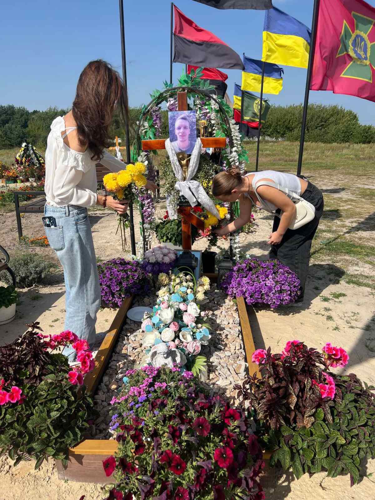 День пам’яті захисників України День пам’яті захисників України
