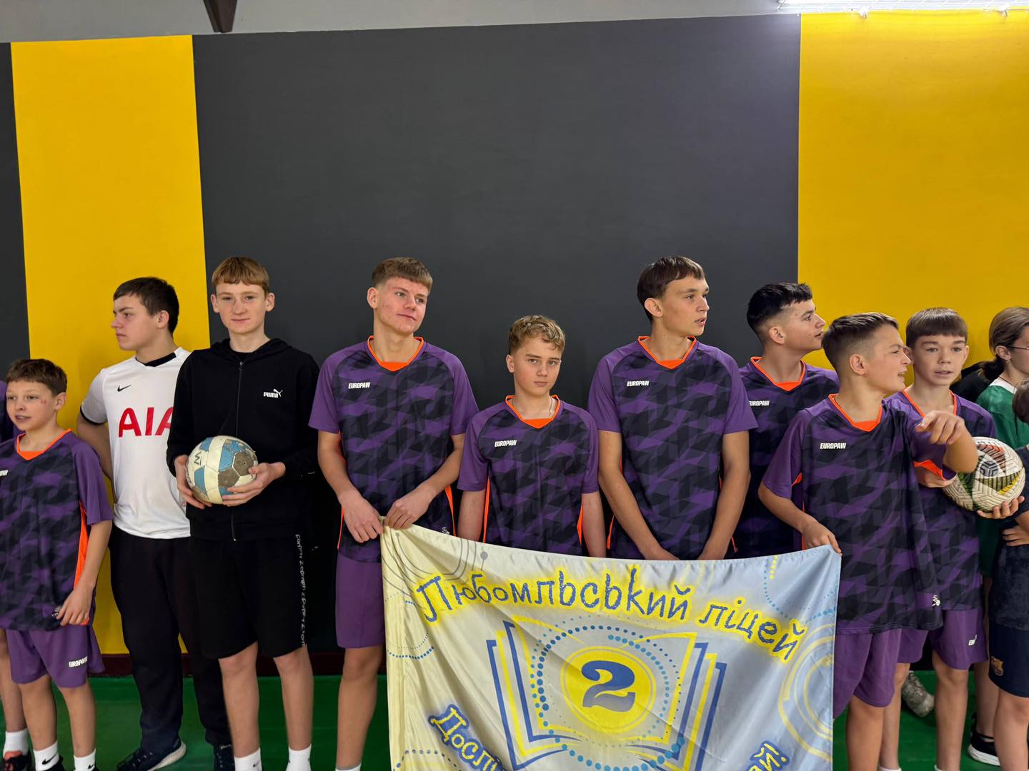 «Пліч-о-пліч»: обидві наші команди з масового футболу здобули «бронзу» «Пліч-о-пліч»: обидві наші команди з масового футболу здобули «бронзу»