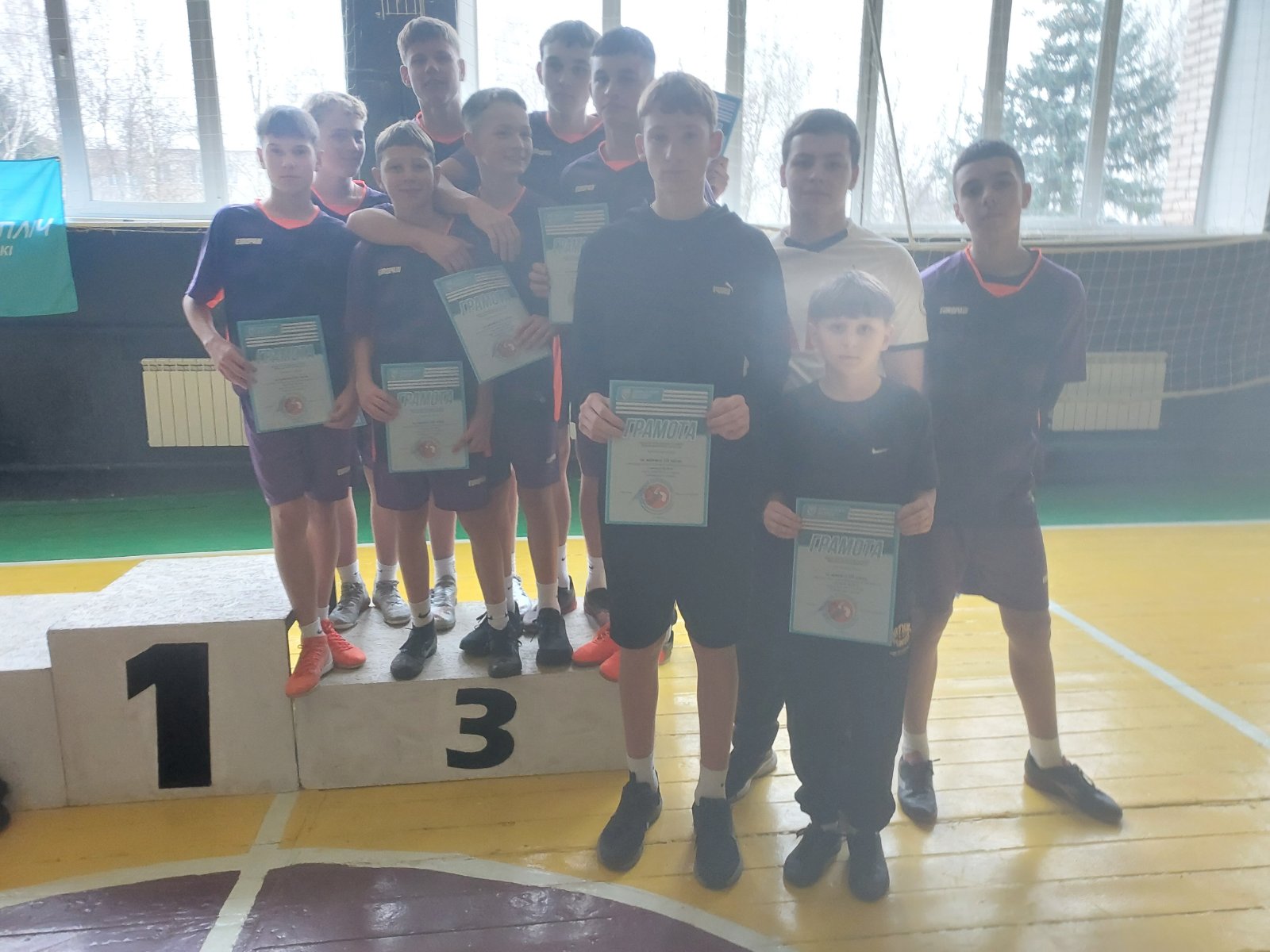 «Пліч-о-пліч»: обидві наші команди з масового футболу здобули «бронзу» «Пліч-о-пліч»: обидві наші команди з масового футболу здобули «бронзу»