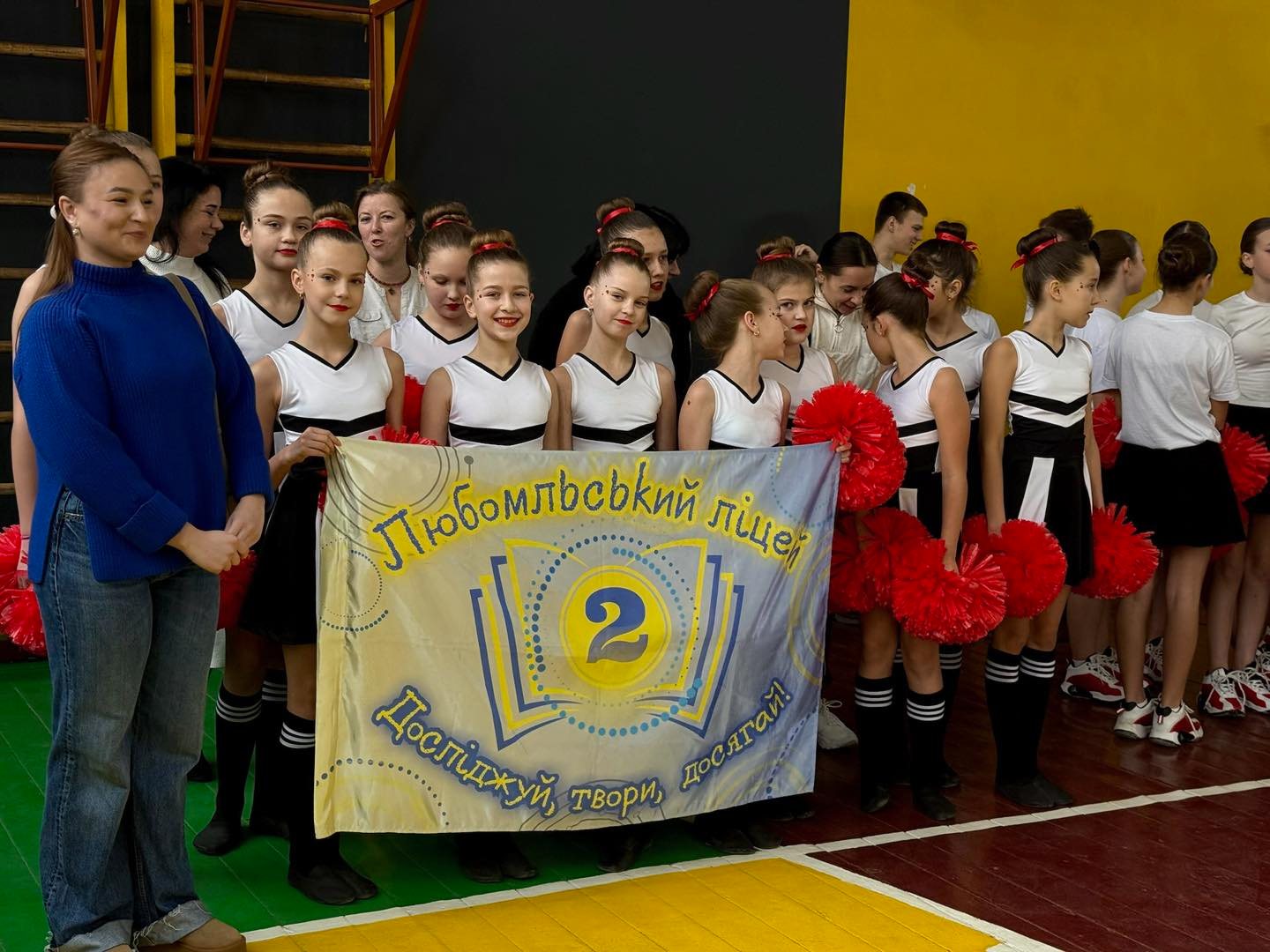 Команда з черліденгу - пишаємося нашими зірочками! Команда з черліденгу - пишаємося нашими зірочками!